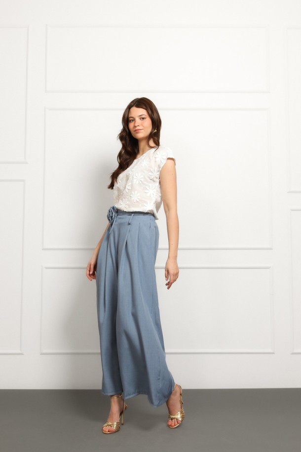 Što odjenuti za krizmu, pričest ili vjenčanje?