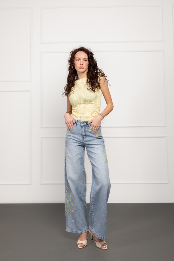 Traperice za proljeće: top modeli u svijetlim tonovima