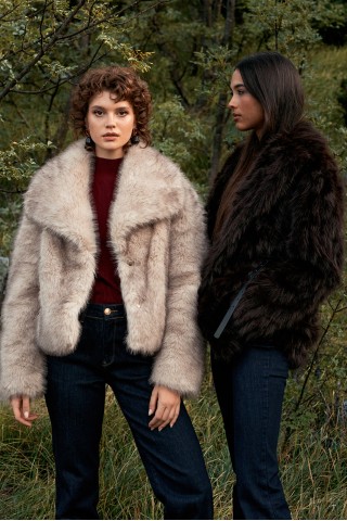 Koji je tvoj omiljeni zimski ogrtač - kaput, bunda, jakna s krznom? Otkrij svoj idealni model za hladne dane!