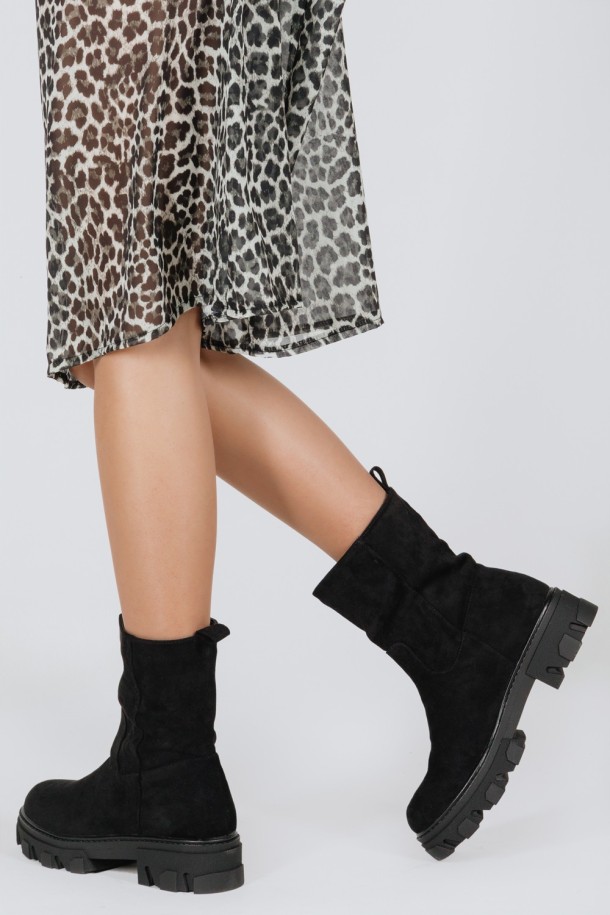 ČIZMA Ž.I. B21HJ20-250F CRNA