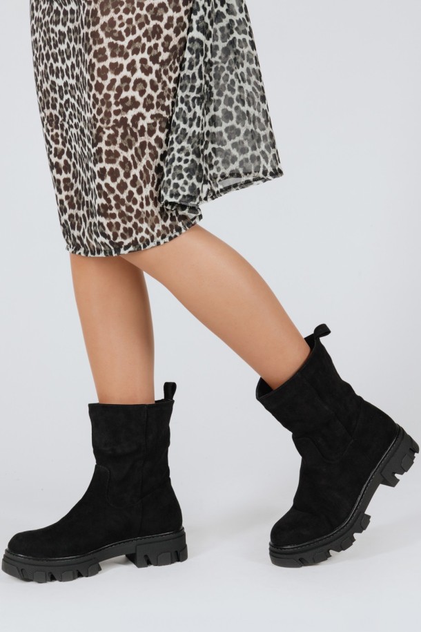 ČIZMA Ž.I. B21HJ20-250F CRNA