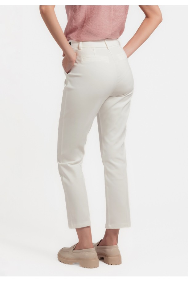 HLAČE Ž K A24KZH111-A BIJELA