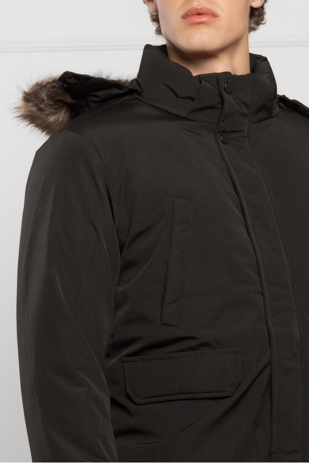 JAKNA M K B25KMJ128 CRNA