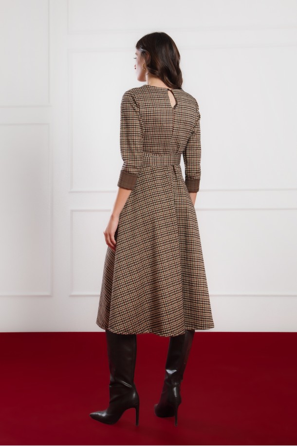 HALJINA Ž.I. DR MAXI B2531832