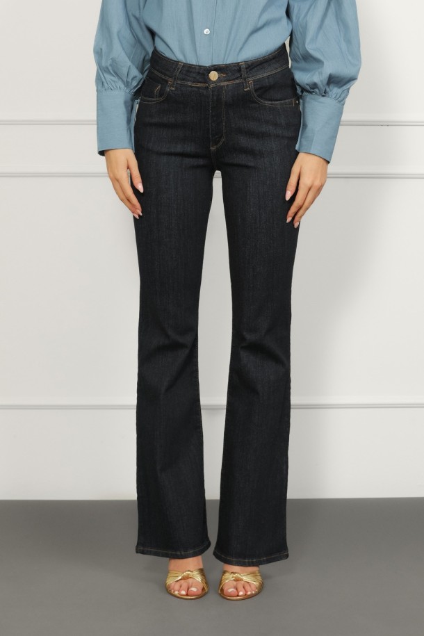 HLAČE Ž S A26TINA TRAPER