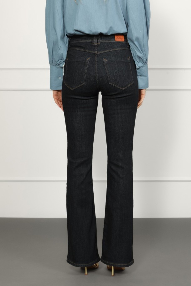 HLAČE Ž S A26TINA TRAPER