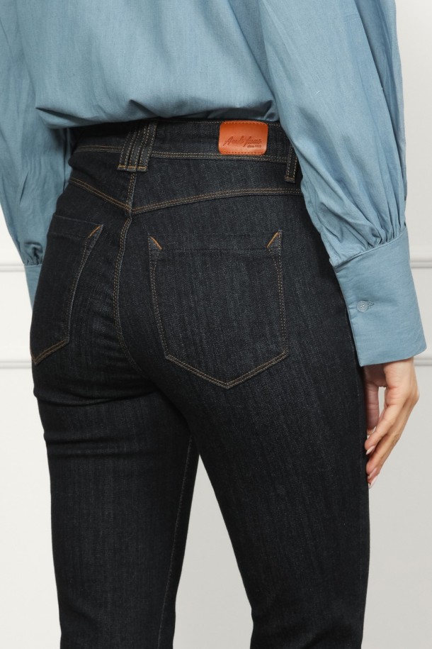 HLAČE Ž S A26TINA TRAPER