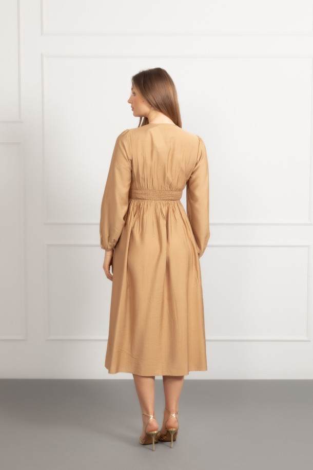 HALJINA DR MAXI Ž.Š. A261164 ZLATNA