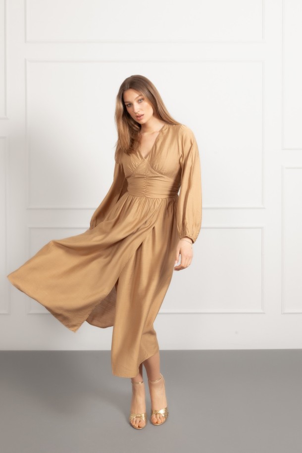 HALJINA DR MAXI Ž.Š. A261164 ZLATNA